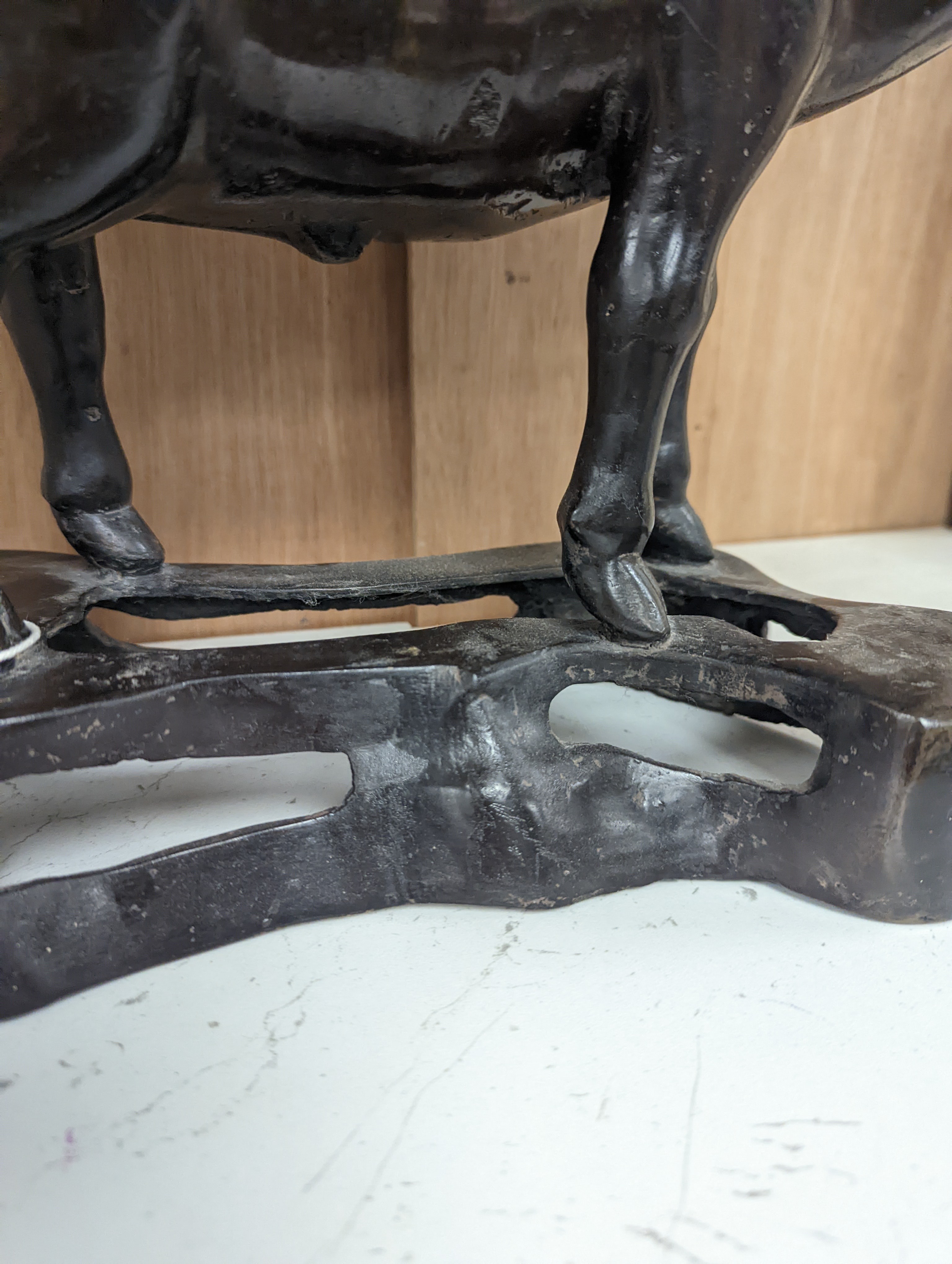 A Chinese bronze buffalo censer, Ming dynasty, - no cover 26cm